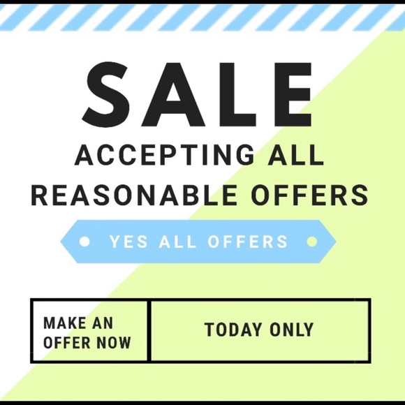 MAKE ME AN OFFER - Use the OFFER button😊 - Picture 2 of 4